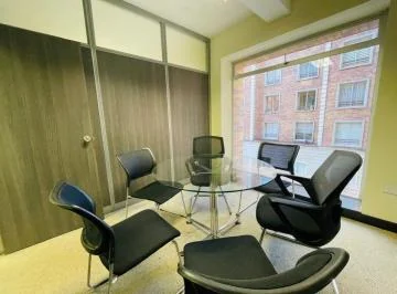 Oficina Amoblada de 51 m² en Edificio Corporativo – Lista Para Ocupar — imagen 3