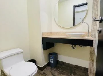 Oficina Amoblada de 51 m² en Edificio Corporativo – Lista Para Ocupar — imagen 2
