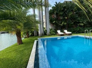 Casa con 1020 m² con 5 Habitaciones en Venta en Plaza Lagos, Guayas — imagen 2