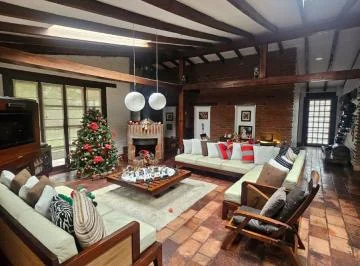 Propiedad con Alto Potencial Residencial y Comercial — imagen 2