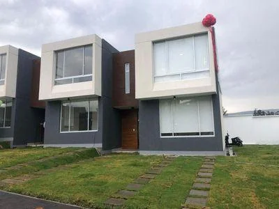 Casa en Venta en Distrito Metropolitano de Quito — imagen 1