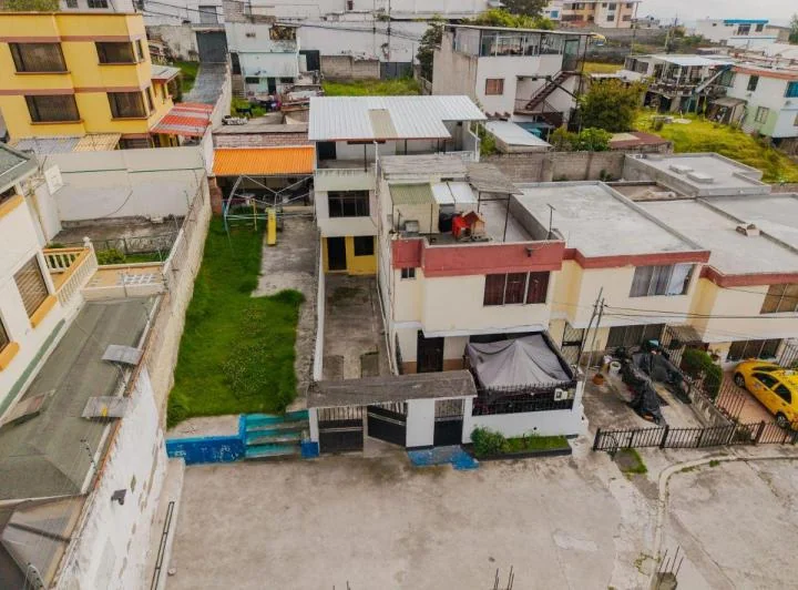 Casa con 204 m² de Terreno, 322 m² de Construcción, en Venta en San Isidro del Inc — imagen 1