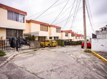 Casa con 204 m² de Terreno, 322 m² de Construcción, en Venta en San Isidro del Inc — imagen 5