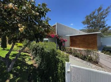 Tumbaco - Manto Verde 905 m² 2 Casas Independientes en 1 Sola Propiedad — imagen 2