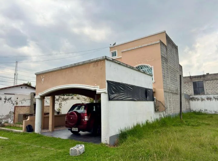 Venta Amplia Casa con 2 Balcones Sector Conocoto — imagen 1