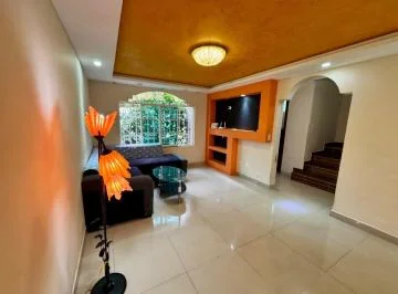 Venta Amplia Casa con 2 Balcones Sector Conocoto — imagen 5