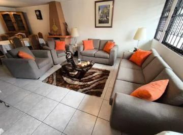 C/ El Inca, Casa de 160 m² en Venta, Conjunto Privado, 4 Habitaciones — imagen 3