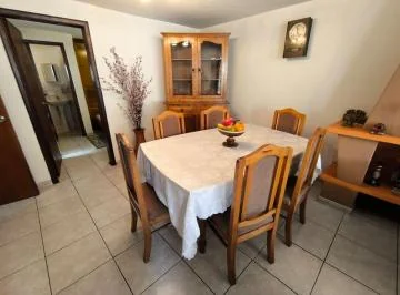 C/ El Inca, Casa de 160 m² en Venta, Conjunto Privado, 4 Habitaciones — imagen 2