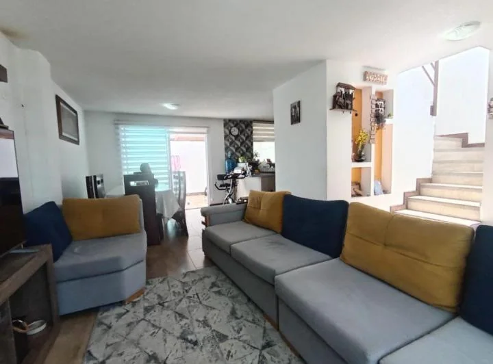 Casa en Venta - Landázuri, Calderón — imagen 1