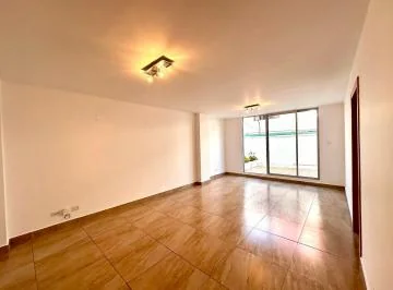 Carolina (Sector Colegio Benalcazar) - Departamento de Venta con Patio Privado — imagen 5