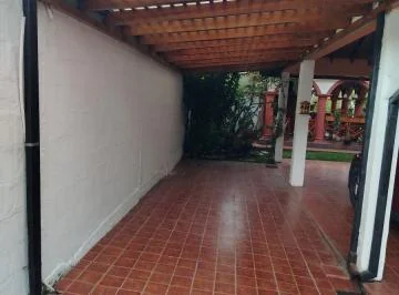 Oportunidad Vendo Casa Independiente 800 Mc Dos Plantas 2000 Mt Ideal Para Vivienda o Negocio — imagen 3