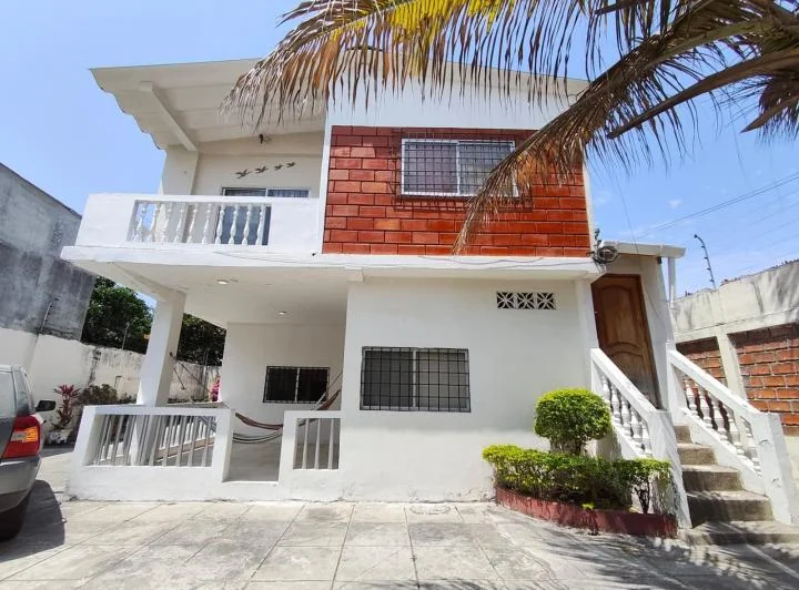 Casa en Venta, Sector Los Esteros, Playas, Irir, Guayas — imagen 1