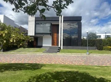 Puembo - Villa Fontana, Hermosa Casa en Venta de 475 m² — imagen 3
