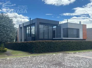 Puembo - Villa Fontana, Hermosa Casa en Venta de 475 m² — imagen 2