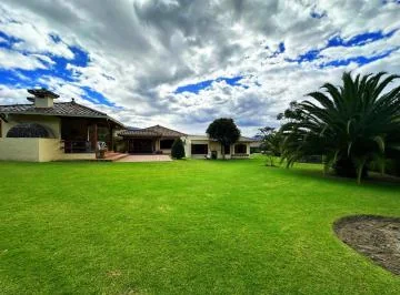 Hermosa Casa Rústica de Venta en Tumbaco! Una Sola Planta! — imagen 5