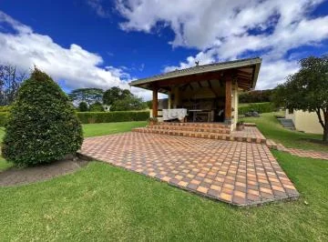 Hermosa Casa Rústica de Venta en Tumbaco! Una Sola Planta! — imagen 4