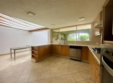 Hermosa Casa de Venta en Tumbaco! Espacios Verdes! — imagen 3