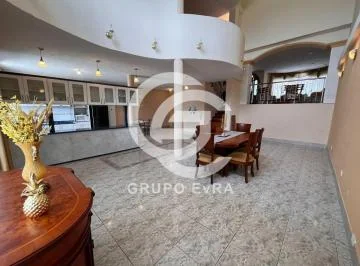 ¡Inversión Inteligente en Conocoto! Casa a Desnivel con Plusvalía Comprobada — imagen 2