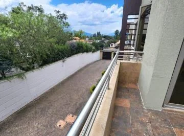 Av Ilaló Casa de Tres Pisos 4 Dorm. Valle de Los Chillos — imagen 2