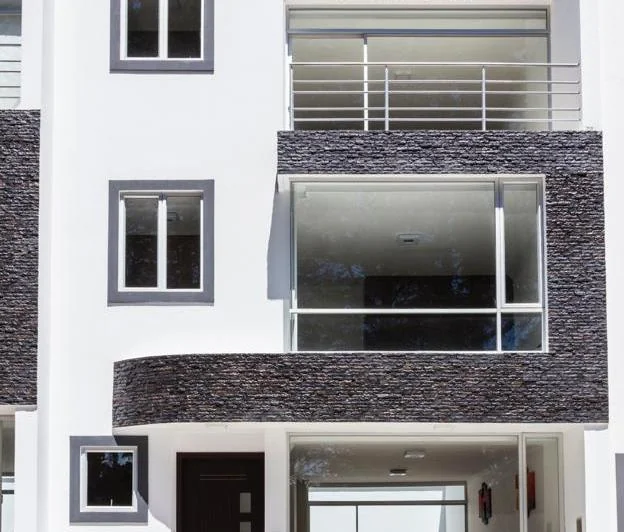 Venta Casa 3 Dorm. Dos Parqueaderos La Armenia Valle de Los Chillos — imagen 1