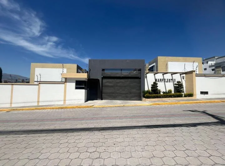 Oportunidad de Inversión Local Comercial en Bonanza Calderón en Venta — imagen 1