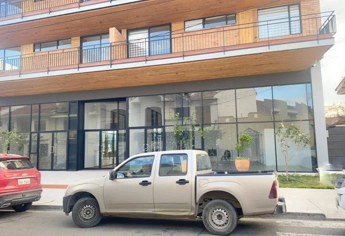 Exclusivo Local Comercial en Venta 115 M²c en El Centro de Cuenca, Azuay — imagen 1