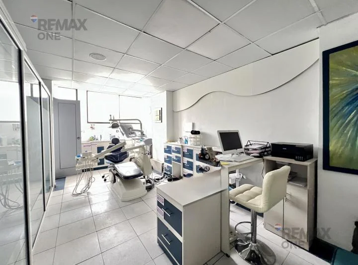 Consultorio Dental Completo en Venta en Cuenca, Azuay — imagen 1