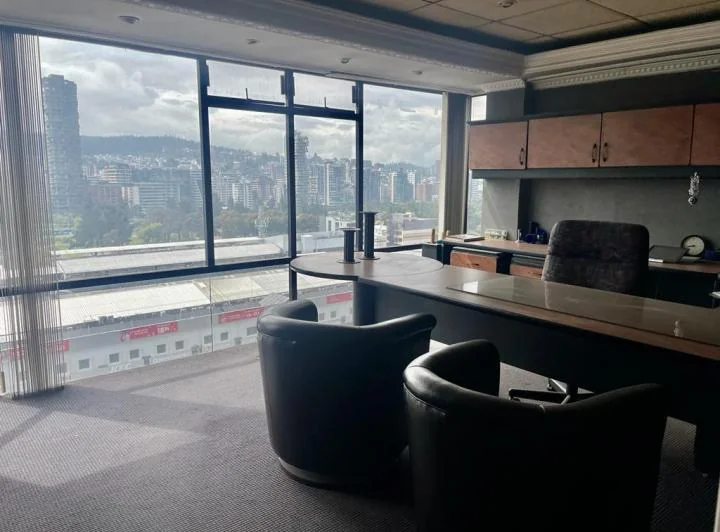 Sector La Carolina, en Venta Hermosa Oficina con Vista 320 m² — imagen 1