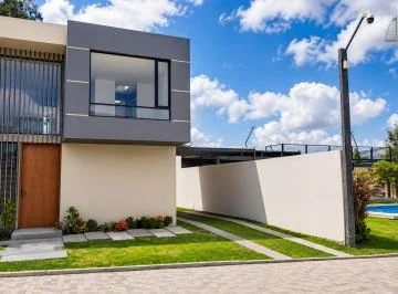 Casa en Tumbaco con Jardín Privado + Amenidades Premium | Piscina, Gym y Coworking — imagen 5