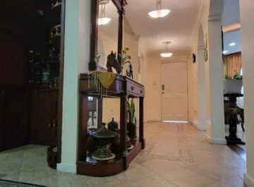 Casa en Venta de Oportunidad Sector Carcelen Estilo Suizo — imagen 2