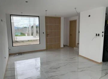 Veta Casas en Sangolquí Valle de Los Chillos 3 Dorm. — imagen 2