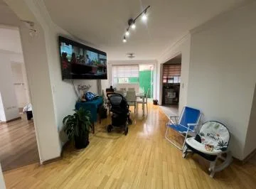 La Prensa - Departamento con Blacón Remodelado en Venta Sector Parque Inglés, Norte de Quito — imagen 3
