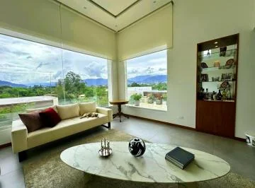 Hermosa Casa Contemporánea de Venta en La Viña Alta Tumbaco! Vista! — imagen 4