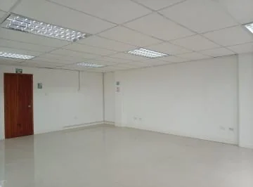 En Venta Oficina con Parqueadero Excelente Ubicacion — imagen 3