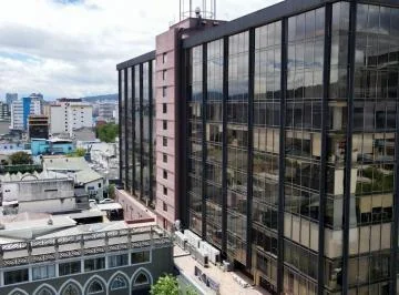 Oficina en Venta 83 m² 2 Parquederos Cubiertos La Mariscal Quito — imagen 3