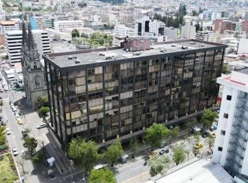 Oficina en Venta 83 m² 2 Parquederos Cubiertos La Mariscal Quito — imagen 2