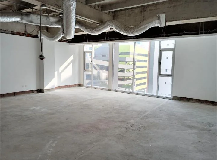 Oficina de Venta en El Edificio Agora 21, Sector Mall del Sol, 63,70 m². Guayas — imagen 1