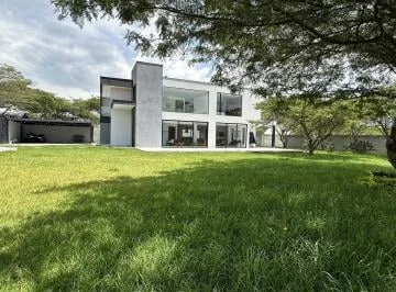 Espectacular Casa Independiente en Puembo 2338 Mtrs Terreno, Construcciòn 370 Mtrs2 — imagen 4