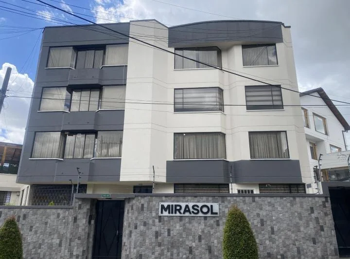 Departamento en Venta, Monteserrin — imagen 1