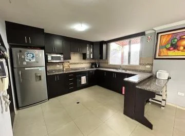 Vendo Casa de Oportunidad en El Centro de Conocoto — imagen 5