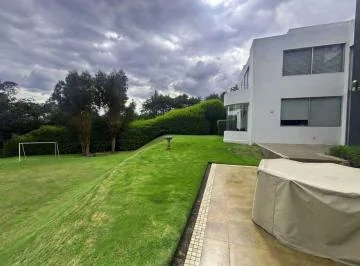 Hermosa Casa Moderna de Lujo de Venta en Nayón! Amplios Jardines! Vista! — imagen 5