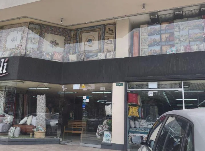 Venta Local Comercial Shyris Alto Tráfico 400 m. $550.000 — imagen 1