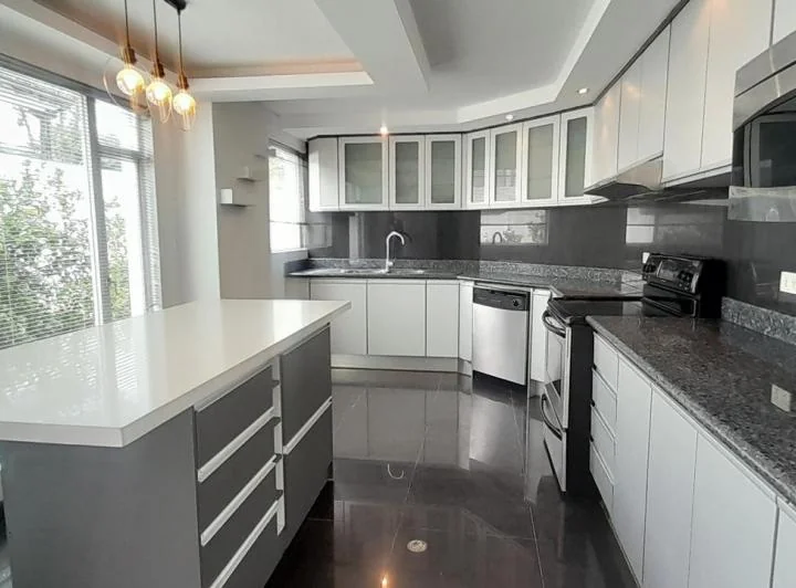 Casa de Venta en Cumbaya, Dentro de Urbanización. Provincia de Pichincha — imagen 1