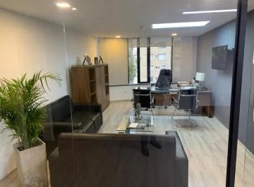 Vendo Oficina Semi Amoblada, República del Salvador. Provincia de Pichincha — imagen 5