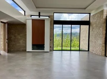Casa de Lujo, Una Sola Planta, Tarqui, Azuay — imagen 2
