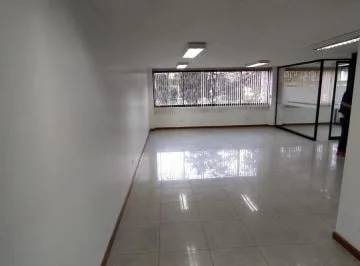 Oficina en Venta con Bodega y 2 Parqueaderos — imagen 4
