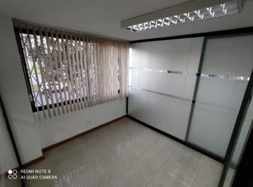 Oficina en Venta con Bodega y 2 Parqueaderos — imagen 3