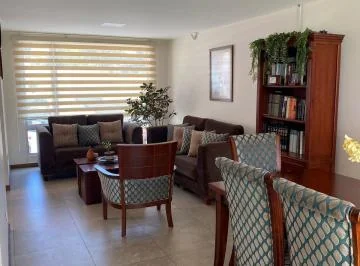 Conocoto Casa Moderna con Amplio Jardin Valle de Los Chillos — imagen 4