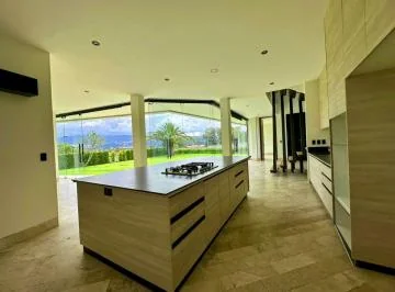 Espectacular Casa de Venta por Hilacril Plaza Tumbaco! — imagen 5