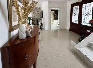 Casa en Venta en Urb. Torre del Sol, Via a Samborondón, 5 Dorm., Guayas — imagen 4